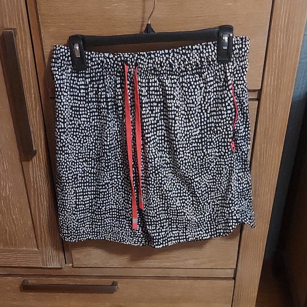 Mens Medium Fabletics One Short 5" inseam